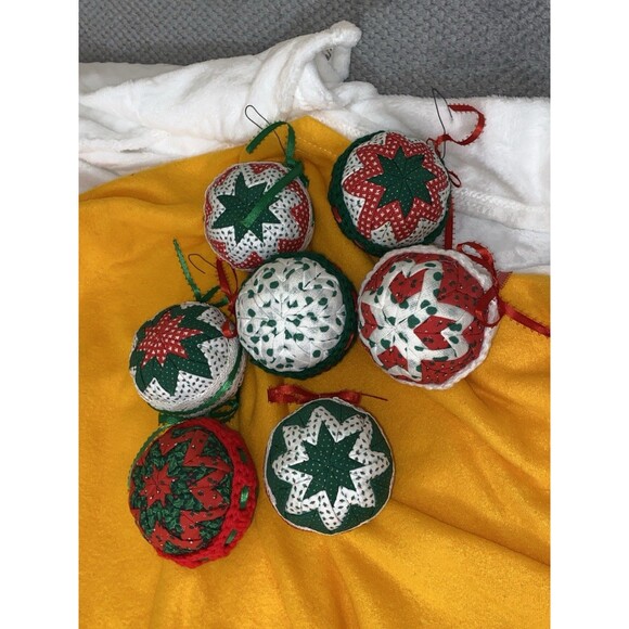 Patchwork Quilted Fabric Christmas ornament Handmade Lot of 6 - Picture 5 of 8